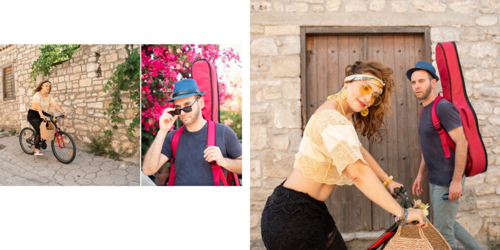 Νύφη σε prewedding φωτογράφιση με ποδήλατο σε παραδοσιακό πέτρινο σοκάκι, χαμογελαστή με boho ντύσιμο και ψάθινη τσάντα